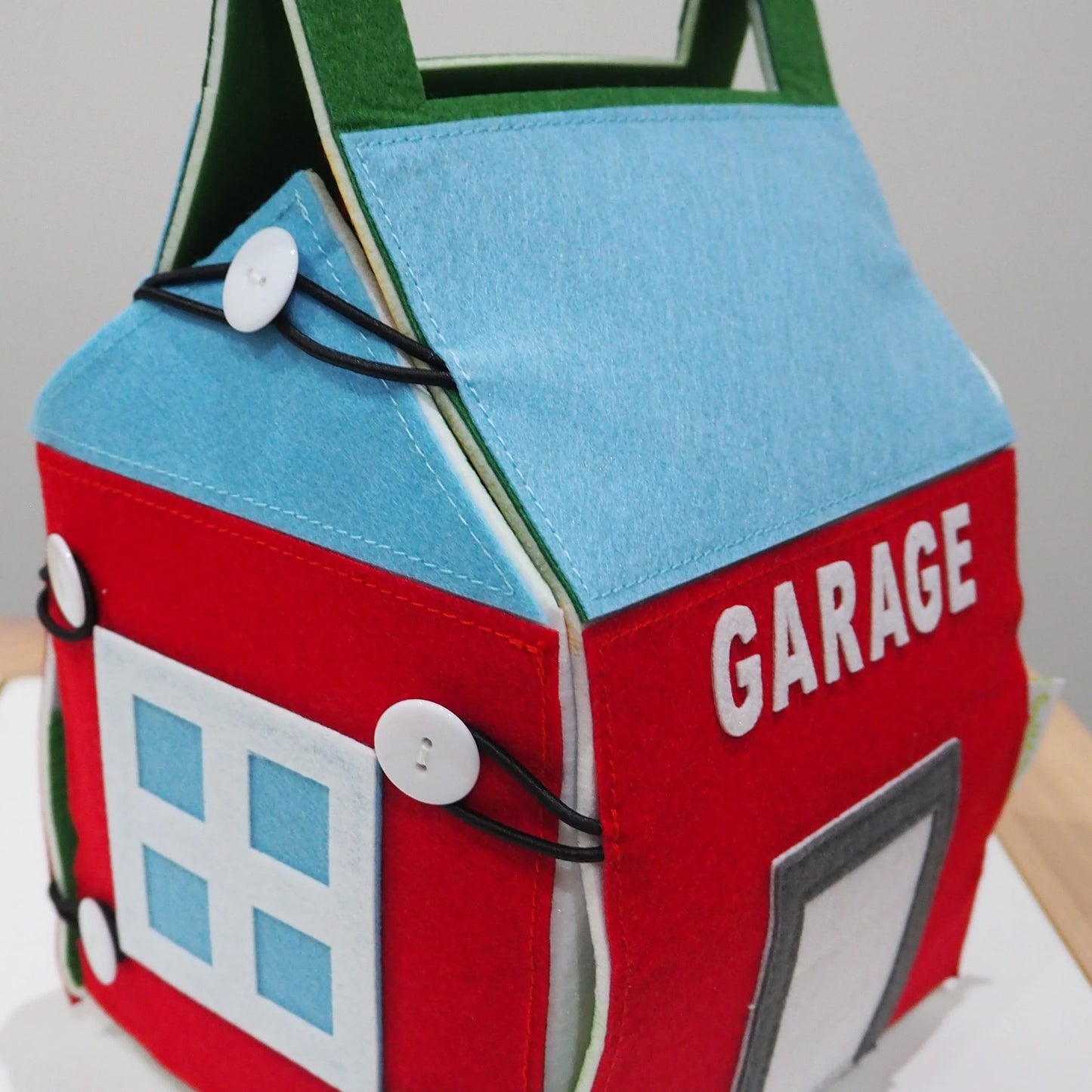 Portable Garage - Beautiful Mines Toys